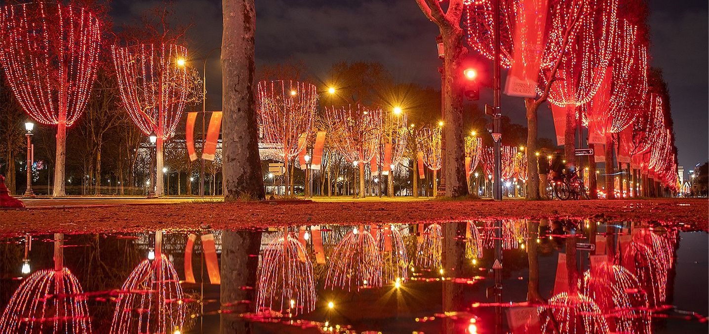 CHRISTMAS LIGHTS ON THE AVENUE DES CHAMPS-ELYSEES SAINT-GERMAIN-DES-PRES-blog